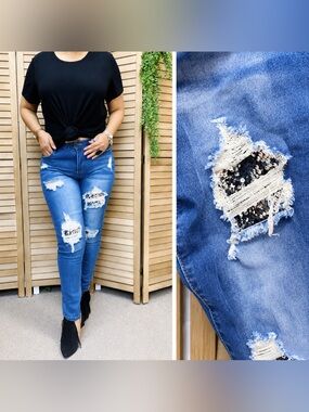 BRAND NEW WITH TAGS Silver Sequin Patch Distressed Skinny Jeans – Stretch Denim